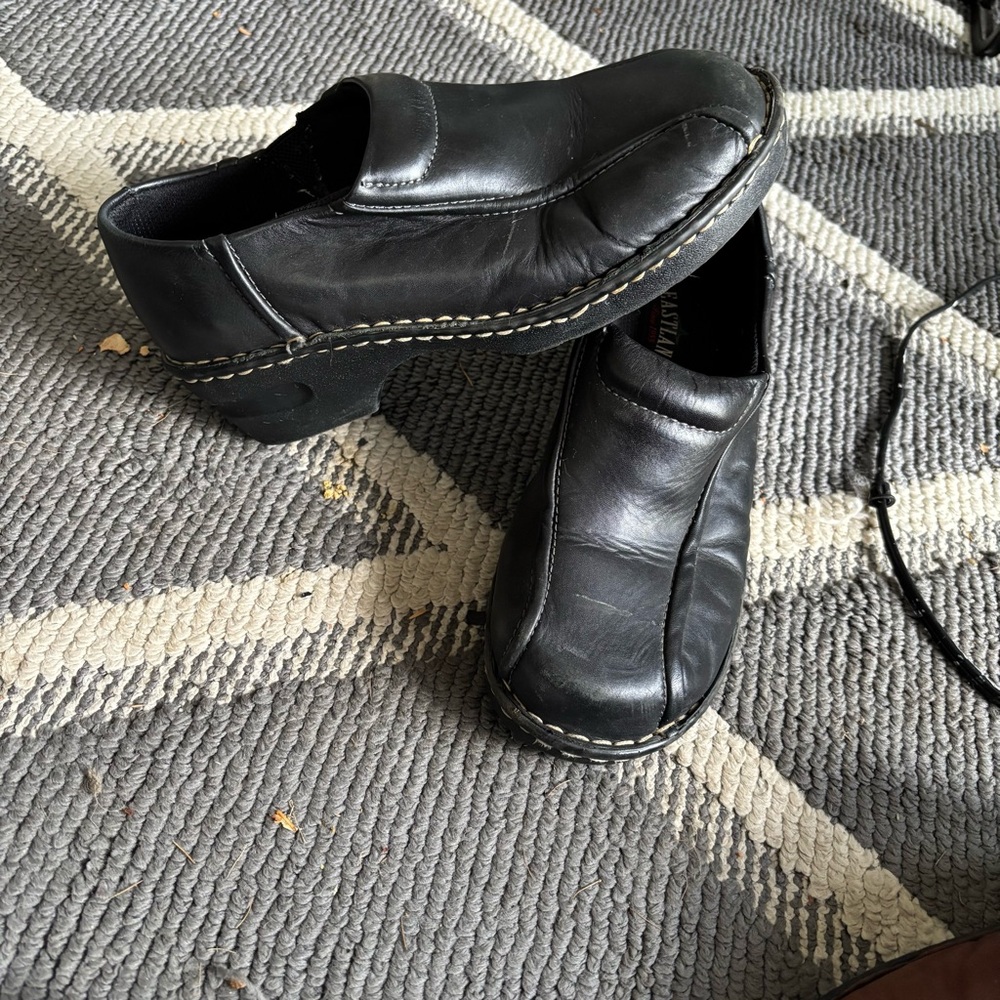 Chic Black Leather Clogs